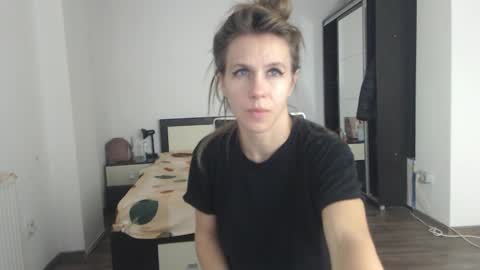 Snapshot of sellena_angels chatting on 01-21-25, 10:52 sellena_angels online show from 01-21-25, 10:52