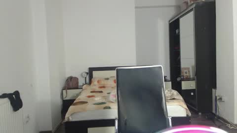 Snapshot of sellena_angels chatting on 01-25-25, 09:15 sellena_angels online show from 01-25-25, 09:15