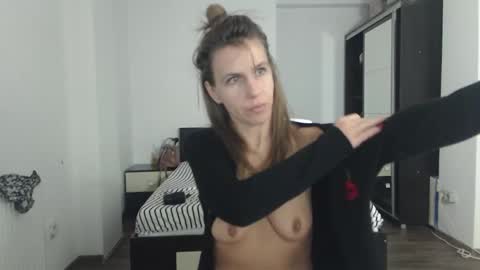 Snapshot of sellena_angels chatting on 01-26-25, 09:29 sellena_angels online show from 01-26-25, 09:29
