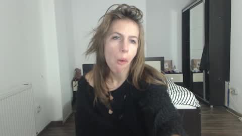 Snapshot of sellena_angels chatting on 01-28-25, 08:57 sellena_angels online show from 01-28-25, 08:57