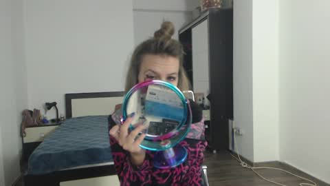 Snapshot of sellena_angels chatting on 02-14-25, 09:13 sellena_angels online show from 02-14-25, 09:13