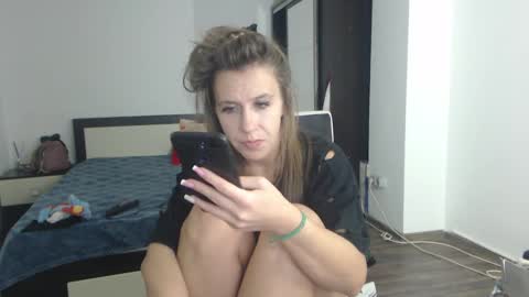 Snapshot of sellena_angels chatting on 02-22-25, 09:04 sellena_angels online show from 02-22-25, 09:04