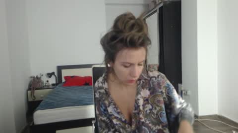 Snapshot of sellena_angels chatting on 02-28-25, 10:30 sellena_angels online show from 02-28-25, 10:30