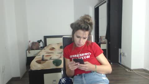 Snapshot of sellena_angels chatting on 03-10-25, 04:25 sellena_angels online show from 03-10-25, 04:25