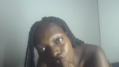Snapshot of sellinprinces chatting on 09-18-25, 01:18 sellinprinces online show from 09-18-25, 01:18