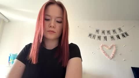 Lily online show from 04-26-26, 09:07