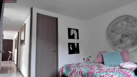 Snapshot of selyn_ chatting on 05-10-26, 03:28 Selyn online show from 05-10-26, 03:28