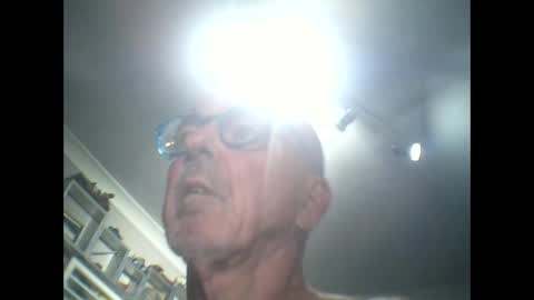 Snapshot of semajstretsa chatting on 04-19-26, 09:39 frederick online show from 04-19-26, 09:39