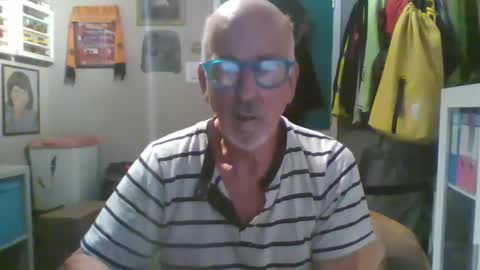 Snapshot of semajstretsa chatting on 05-16-26, 09:13 frederick online show from 05-16-26, 09:13