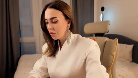 Snapshot of semorine chatting on 02-13-26, 05:03 Ella online show from 02-13-26, 05:03