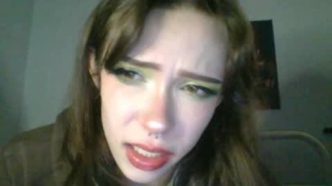 Snapshot of sendforesme chatting on 12-29-24, 01:13 goddess esme online show from 12-29-24, 01:13