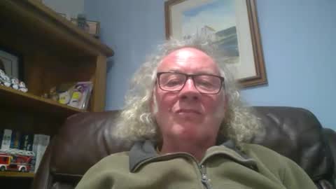 Snapshot of seniorfuntime1556 chatting on 02-07-25, 09:37 Summiteer online show from 02-07-25, 09:37