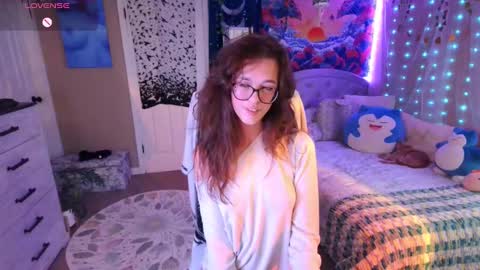 Snapshot of sennawild chatting on 09-20-25, 09:49 online show from 09-20-25, 09:49