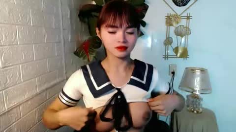 Snapshot of sensational_yeng chatting on 04-18-26, 01:37 sensational_yeng online show from 04-18-26, 01:37