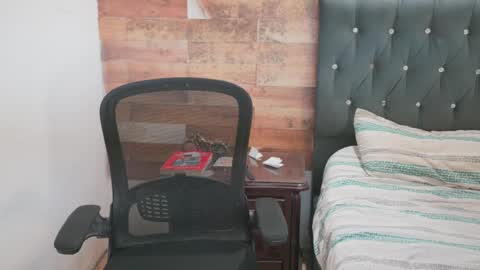 Snapshot of senssual_goddess chatting on 03-05-25, 08:21 senssual_goddess online show from 03-05-25, 08:21