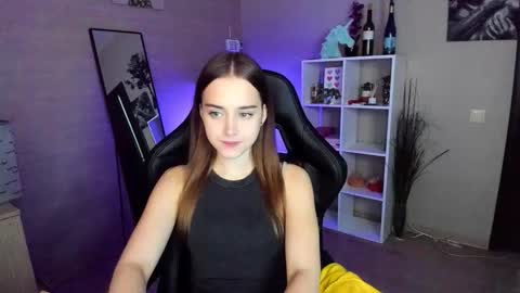 Emily  online show from 10-02-25, 08:43