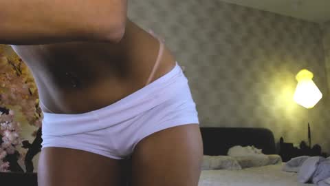 Snapshot of sensual_giaa chatting on 01-04-25, 07:45 Gia online show from 01-04-25, 07:45