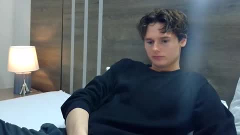 Cam online show from 12-01-25, 04:28