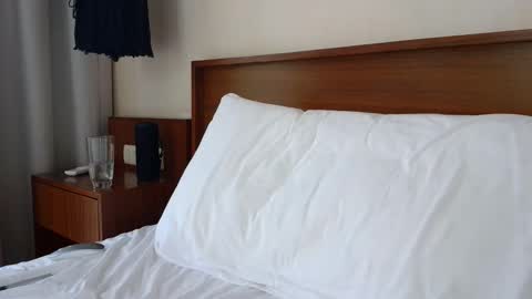 Cam online show from 12-14-25, 09:08