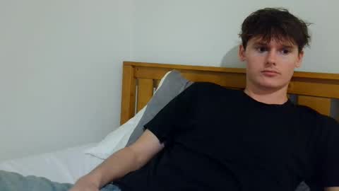 Snapshot of sensualalien chatting on 04-22-26, 02:36 Cam online show from 04-22-26, 02:36