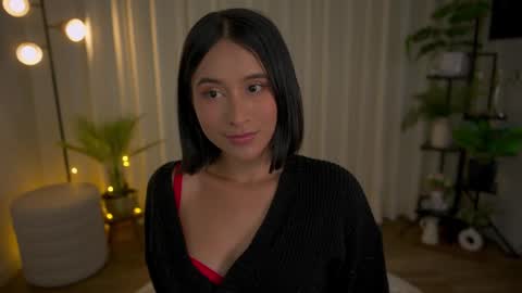 Maria- OF sensual bee online show from 12-25-24, 01:53
