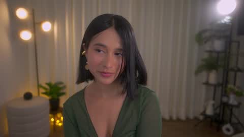 Maria- OF sensual bee online show from 01-05-25, 01:35