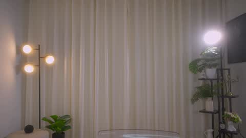 Maria- OF sensual bee online show from 01-09-25, 05:13