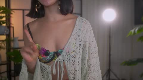 Maria- OF sensual bee online show from 01-30-25, 04:16