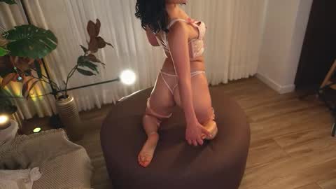 Maria- OF sensual bee online show from 09-24-25, 09:40