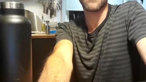 Snapshot of sensuasculine chatting on 10-10-25, 08:41 Matt online show from 10-10-25, 08:41