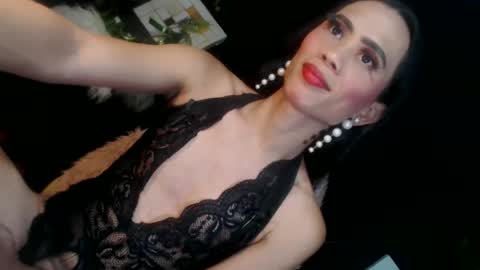 Snapshot of senyora_evangelista chatting on 04-14-26, 06:30 senyora_evangelista online show from 04-14-26, 06:30