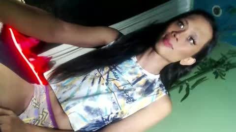 Snapshot of senyora_evangelista chatting on 05-12-26, 12:24 senyora_evangelista online show from 05-12-26, 12:24