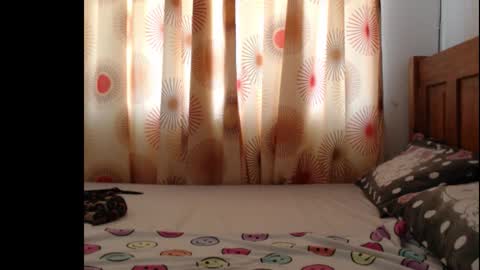 Anne online show from 11-25-25, 11:21