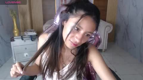 serabella_s online show from 12-03-25, 09:02