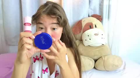 Snapshot of serafina_ chatting on 10-09-25, 01:20 serafina_ online show from 10-09-25, 01:20