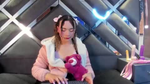 seraphine_nyx online show from 06-13-26, 03:59