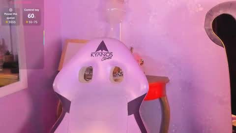 Seren  Follow me online show from 01-17-26, 03:33