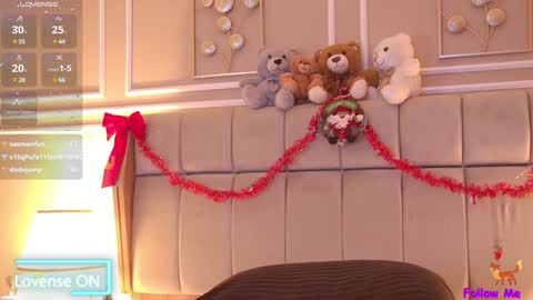 Snapshot of serena_bennet chatting on 01-05-25, 12:20 Serena online show from 01-05-25, 12:20