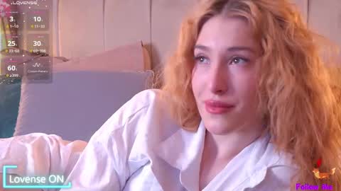 Snapshot of serena_bennet chatting on 02-13-25, 08:13 Serena online show from 02-13-25, 08:13