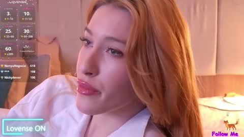 Snapshot of serena_bennet chatting on 02-17-25, 12:54 Serena online show from 02-17-25, 12:54