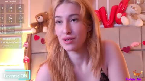 Snapshot of serena_bennet chatting on 02-20-25, 02:51 Serena online show from 02-20-25, 02:51