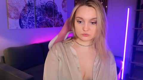 Snapshot of serena_johnsons chatting on 03-09-26, 08:29 Serena online show from 03-09-26, 08:29