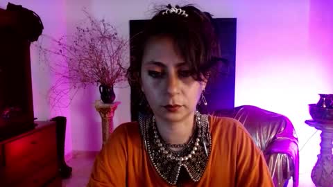 Snapshot of serena_xyz chatting on 10-07-25, 06:49 Serena Xyz online show from 10-07-25, 06:49