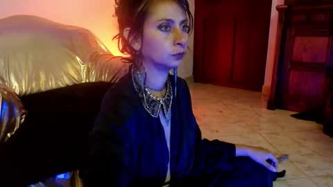 Snapshot of serena_xyz chatting on 10-26-25, 05:08 Serena Xyz online show from 10-26-25, 05:08