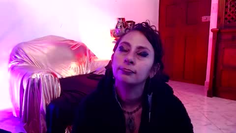 Snapshot of serena_xyz chatting on 10-30-25, 05:35 Serena Xyz online show from 10-30-25, 05:35