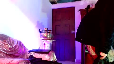 Snapshot of serena_xyz chatting on 11-02-25, 05:15 Serena Xyz online show from 11-02-25, 05:15