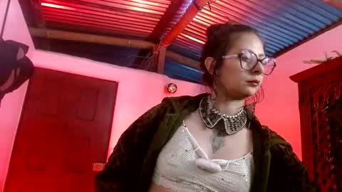 Snapshot of serena_xyz chatting on 01-10-26, 09:41 Serena Xyz online show from 01-10-26, 09:41