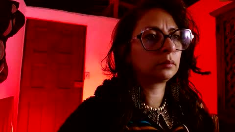 Snapshot of serena_xyz chatting on 01-12-26, 04:07 Serena Xyz online show from 01-12-26, 04:07