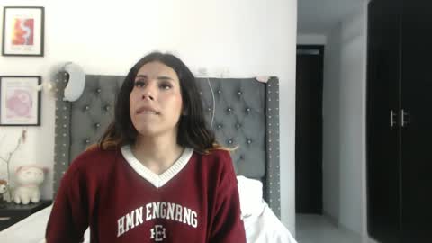 sararoussee online show from 12-07-24, 09:44