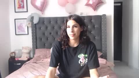 sararoussee online show from 02-28-25, 07:46